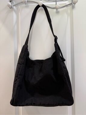 BAGGU Nylon Shoulder Bag